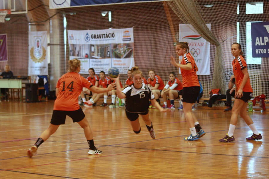 Kitses junior gyzelem a Veszprm ellen