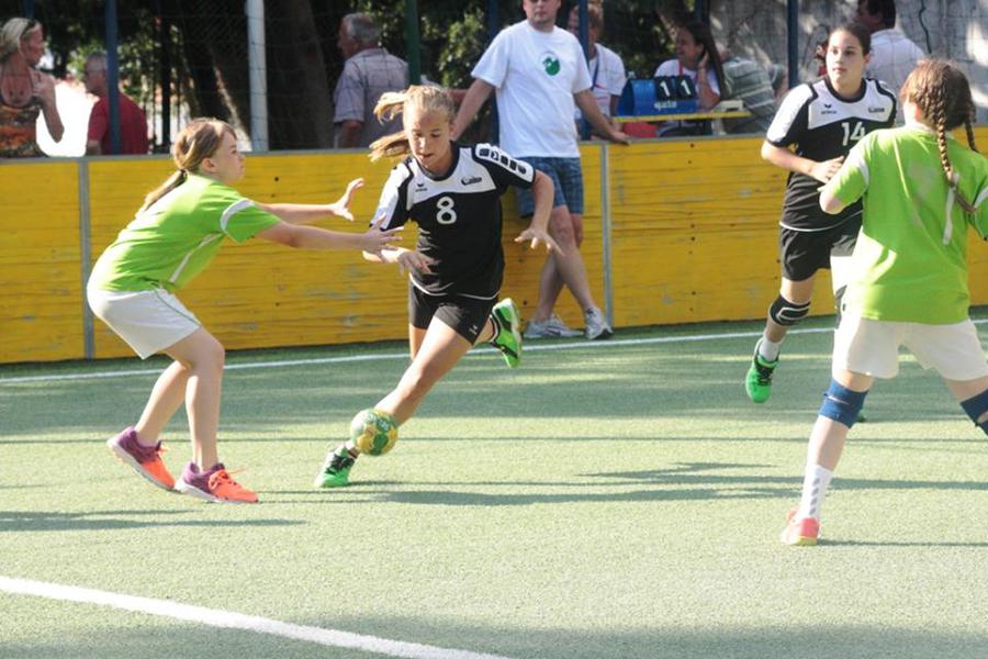 ARANYRMES A STUDENT COMFORT U10-ES CSAPATA MAKARSKN